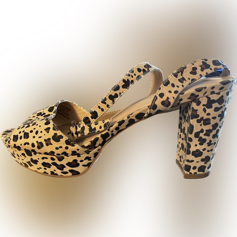 Women’s leopard print heels